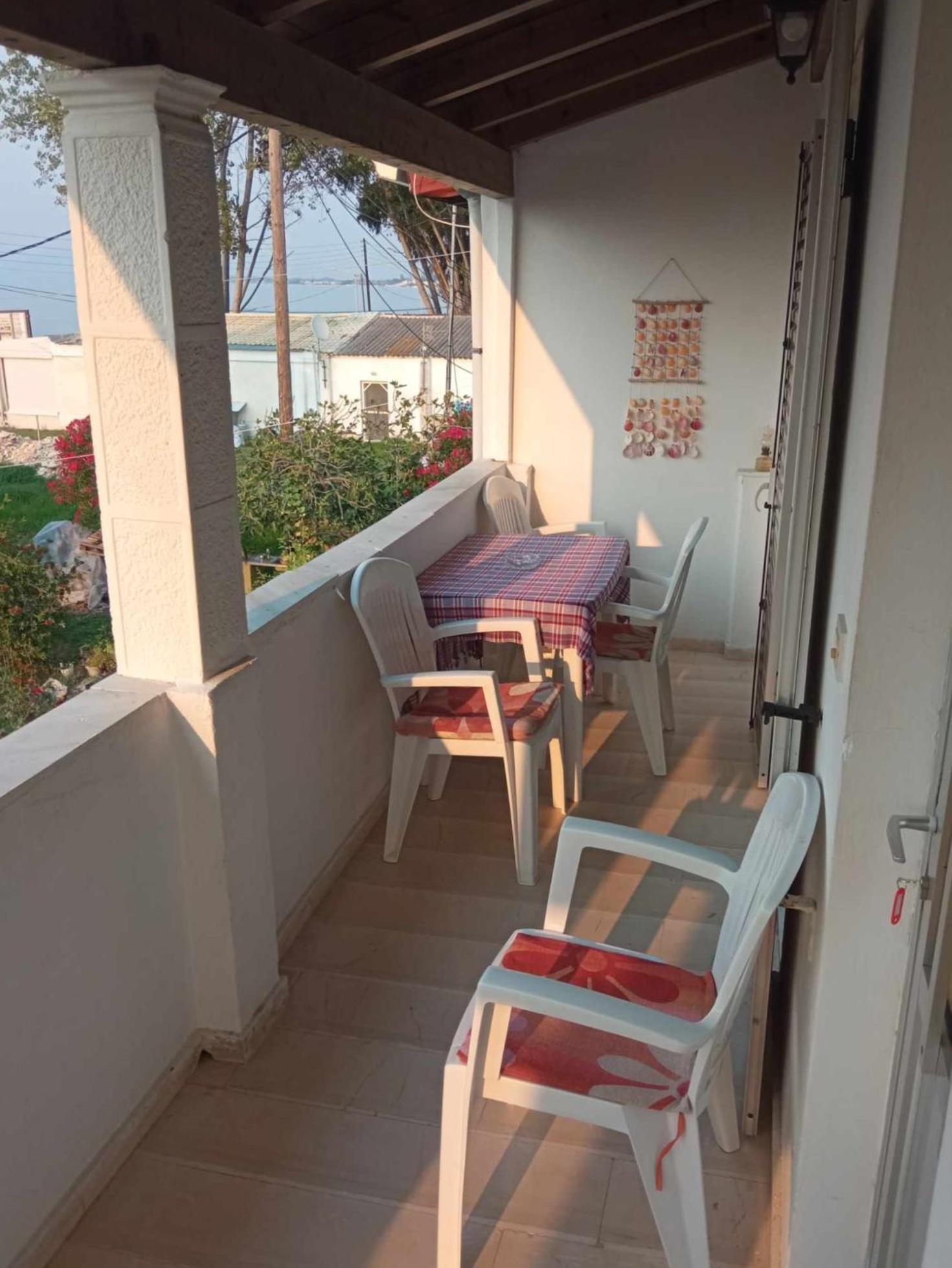 Eftichia Apartment Roda  Exterior photo