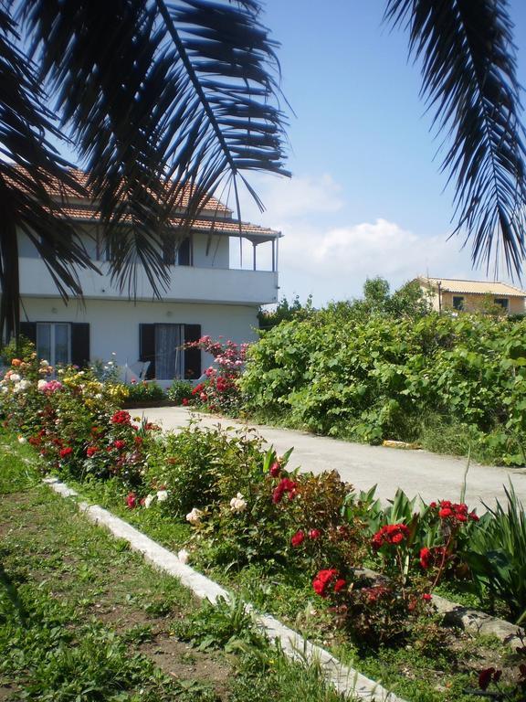 Eftichia Apartment Roda  Exterior photo
